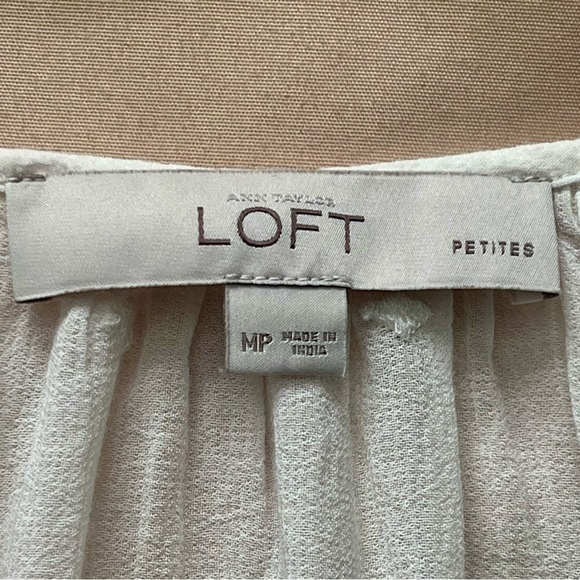 White Sleeveless Top - Picture 2 of 3